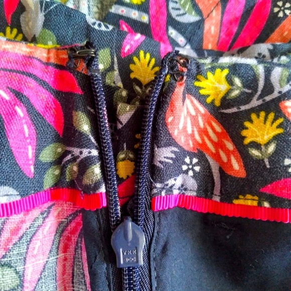 Boden colorful print linen shorts - Picture 7 of 9